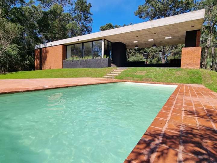 Casa en venta en Avenida de los Pájaros, Maldonado