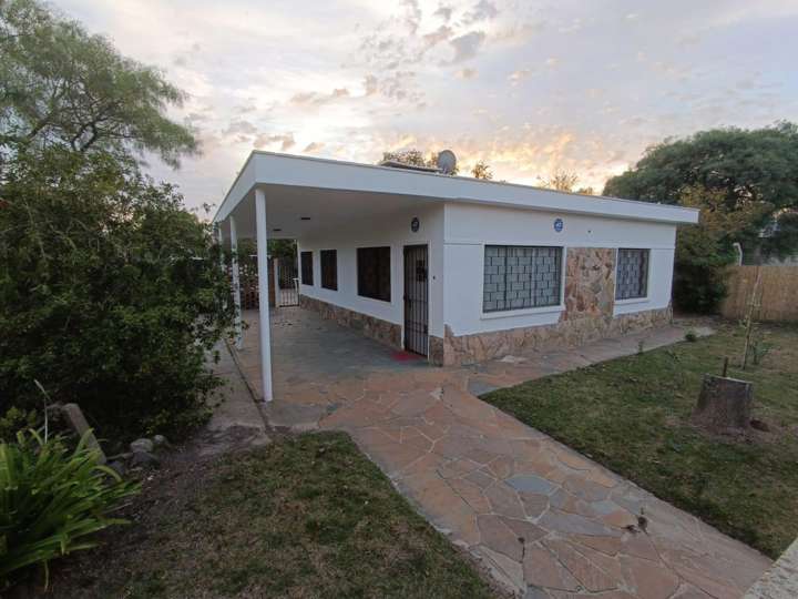 Casa en venta en Calle 15, Parque del Plata