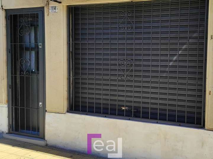 Comercial / Tienda en venta en Carlos Gardel, Montevideo