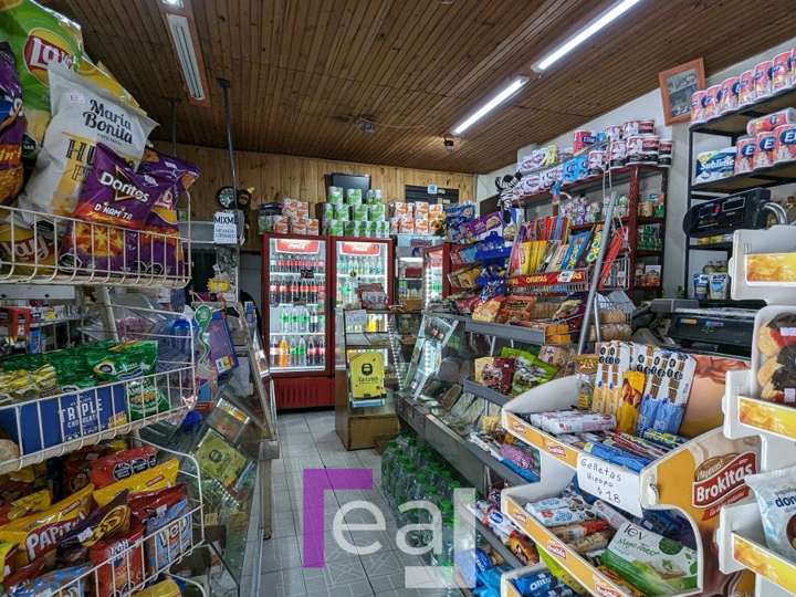 Comercial / Tienda en venta en La Comercial, Montevideo