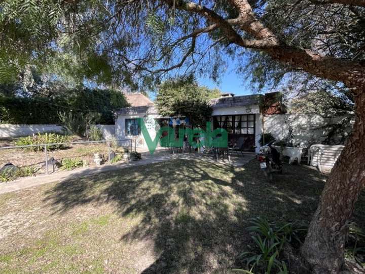 Casa en venta en El Pinar, Canelones