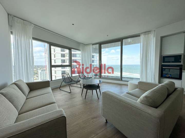 Apartamento en venta en Rambla Lorenzo Batlle Pacheco, Punta Del Este