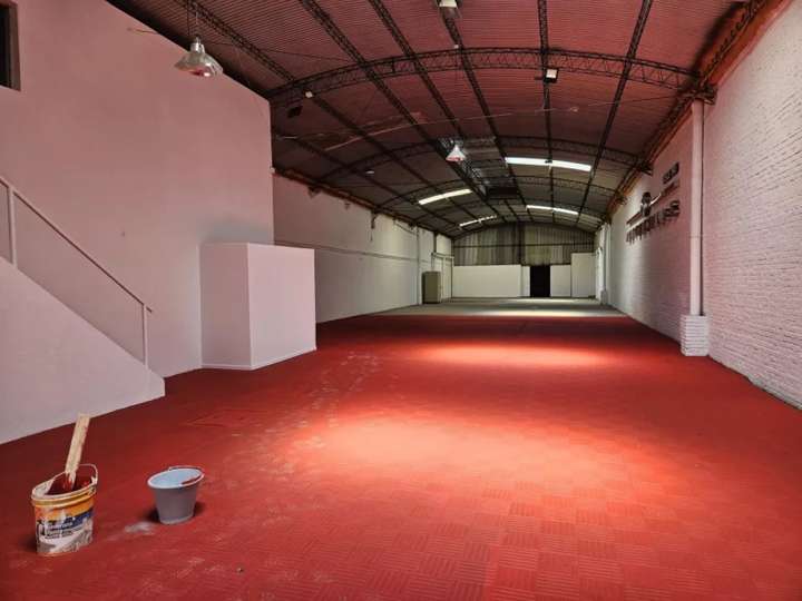 Comercial / Tienda en venta en General Timoteo Aparicio, Montevideo