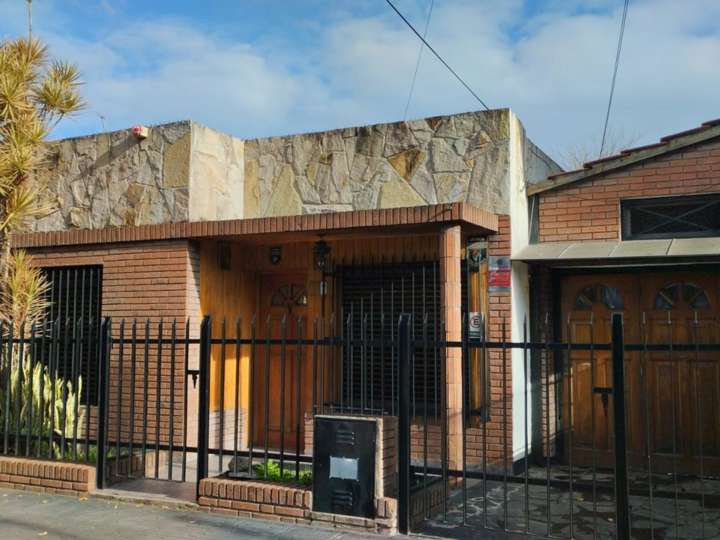 Casa en venta en Martín Rodríguez, 859, Villa Adelina