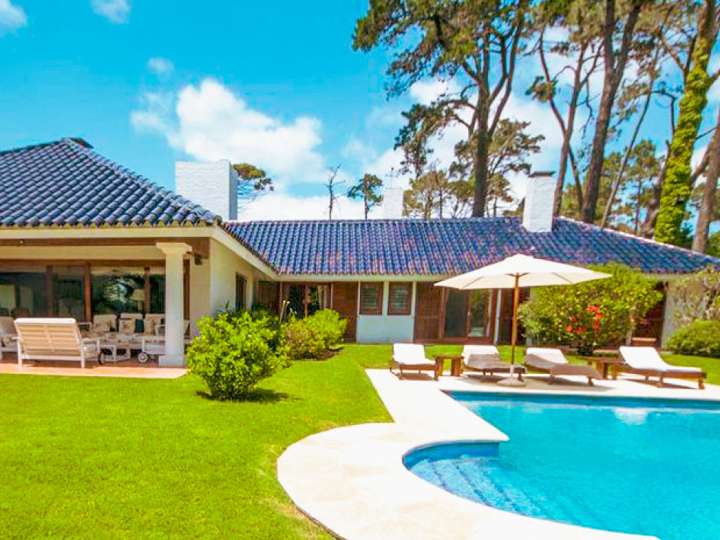 Casa en venta en Avenida Louis Pasteur, San Rafael - El Placer