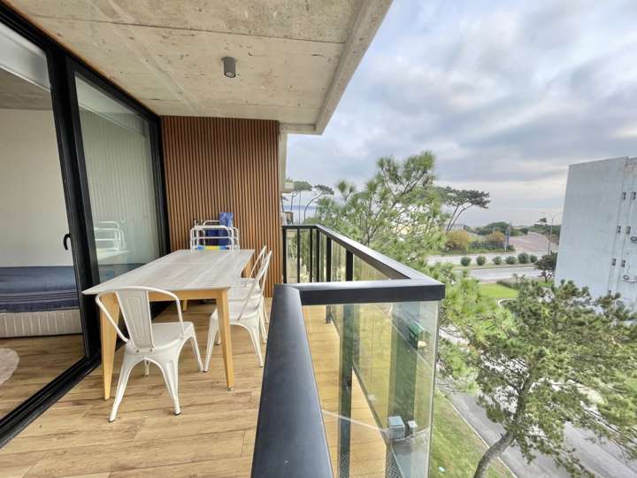Apartamento en alquiler en Punta Del Este