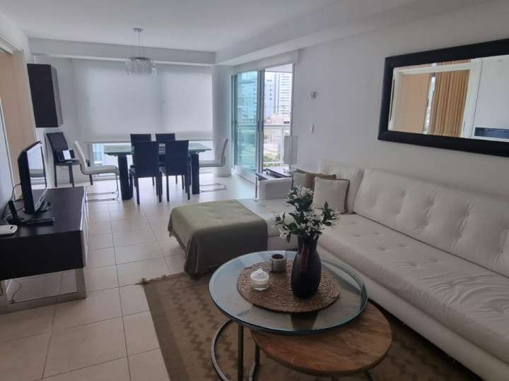 Apartamento en alquiler en Punta Del Este