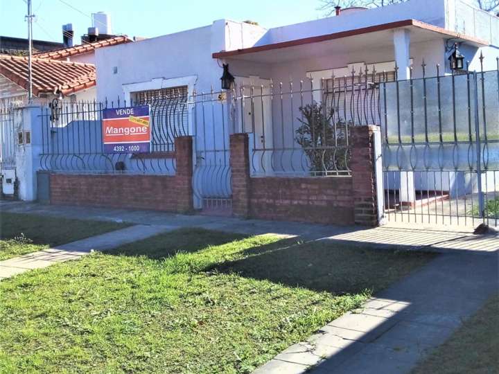 Casa en venta en El Churrinche, 1726, Buenos Aires