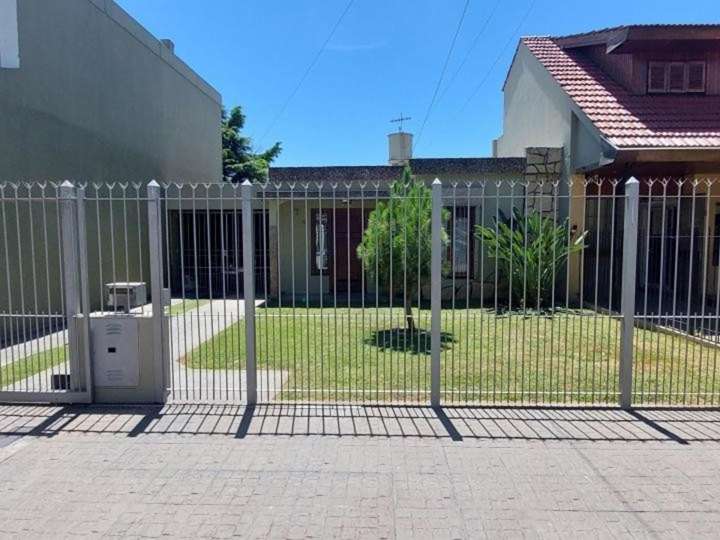 Casa en venta en Teniente Coronel Manuel Rico, 775, Villa Sarmiento