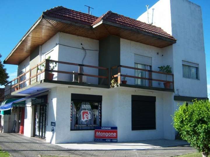 Casa en venta en Esmeralda, 1902, Buenos Aires