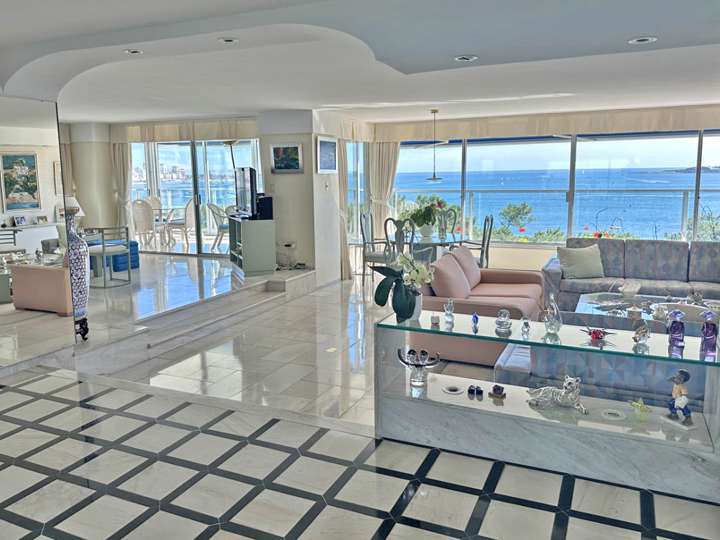 Apartamento en venta en Punta Del Este