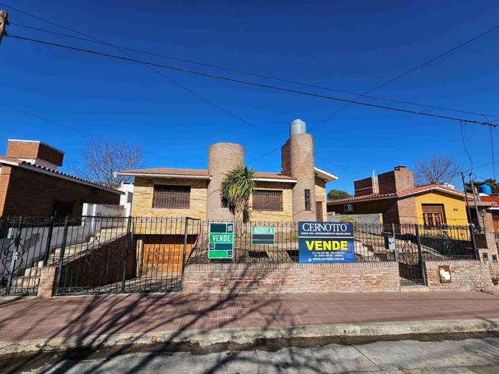 Casa en venta en La Antártida, 601, Villa Carlos Paz