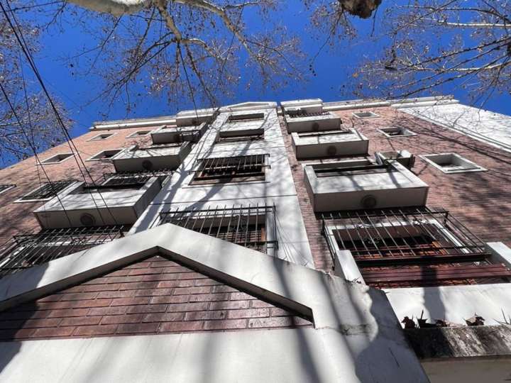 Departamento en venta en Nuestras Malvinas, 228, Buenos Aires