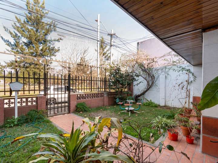 Casa en venta en El Rodeo, 987, El Palomar