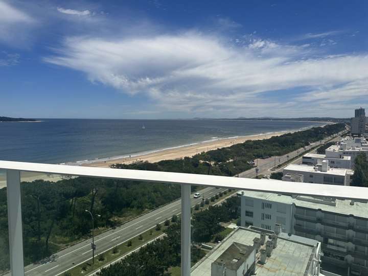 Apartamento en alquiler en Rambla Doctor Claudio Williman, Punta Del Este
