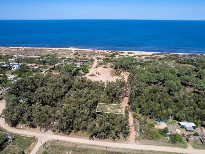 Terreno en venta en Avenida de los Ceibos, Maldonado