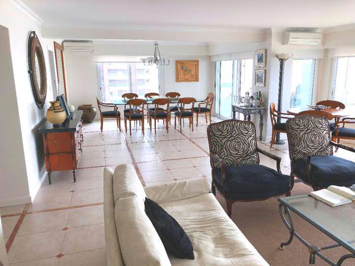 Apartamento en venta en Punta Del Este