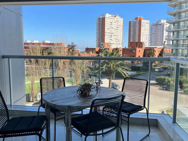 Apartamento en venta en Punta Del Este