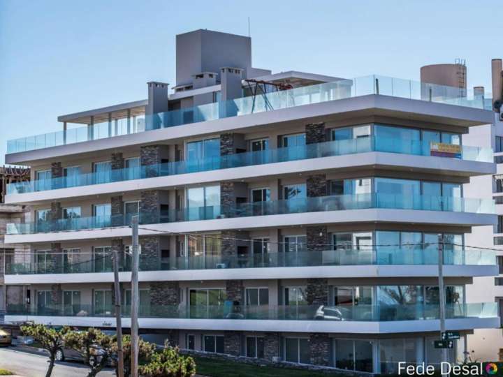Apartamento en venta en Rambla Doctor Claudio Williman, Maldonado