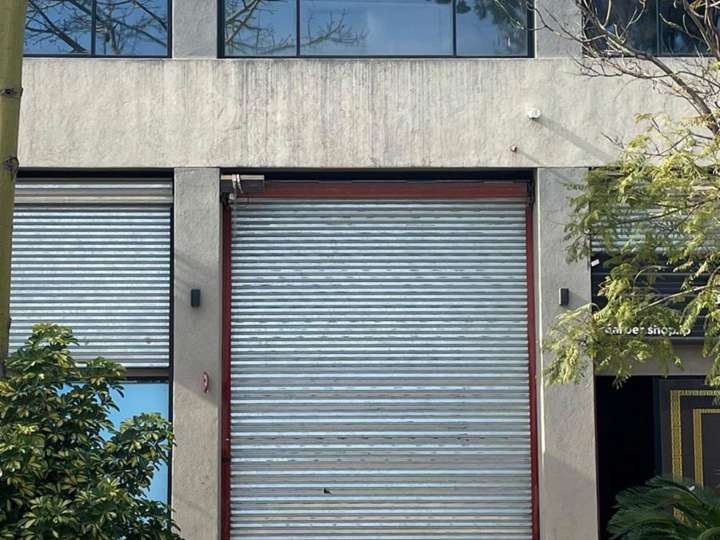 Comercial / Tienda en venta en Avenida Primera Junta, 1, Buenos Aires