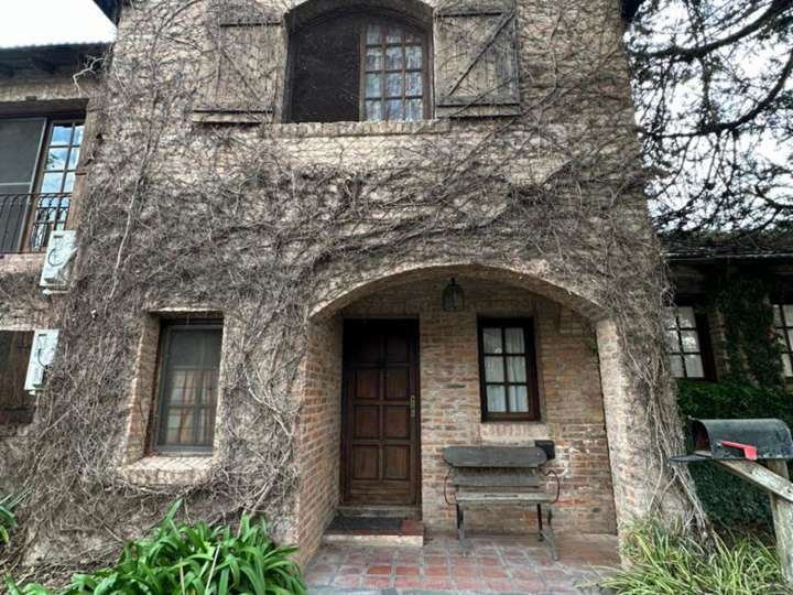 Casa en venta en Alberto Williams, Muñiz