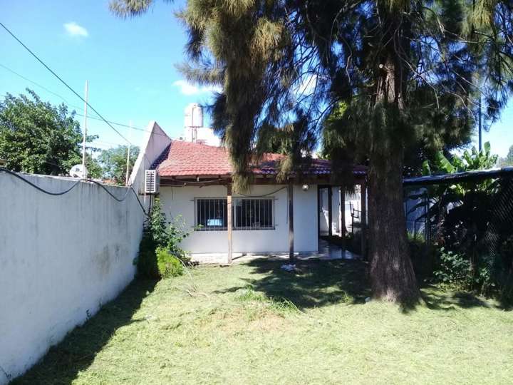 Casa en venta en Garibaldi, 4230, Villa Luzuriaga