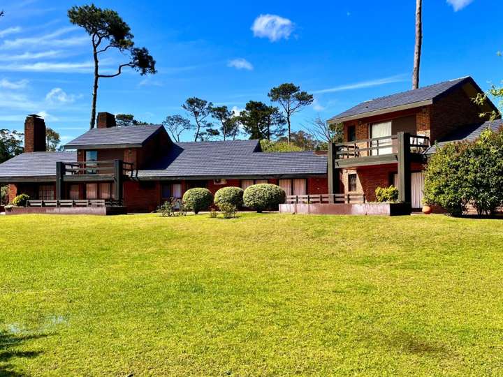 Casa en venta en Pinares, Maldonado