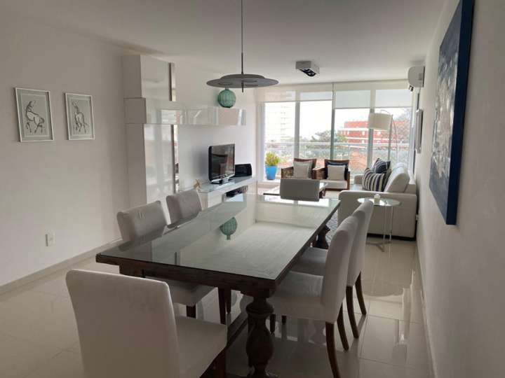 Apartamento en venta en Punta Del Este