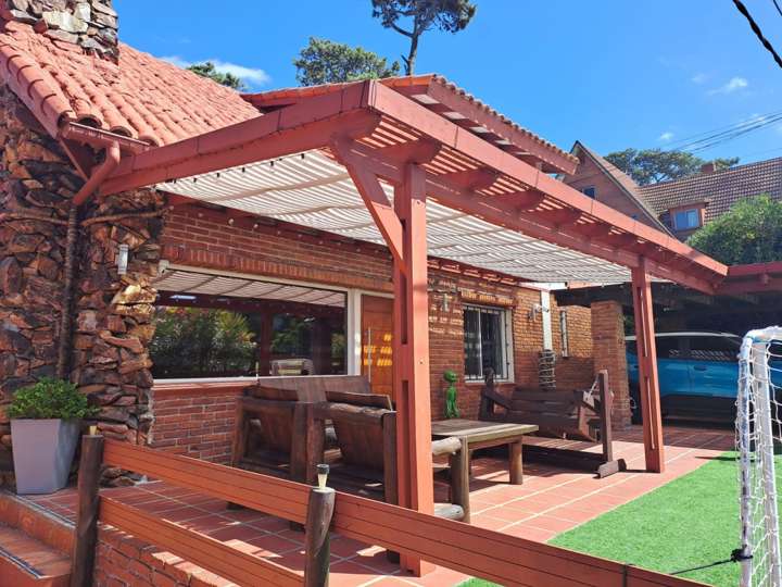 Casa en venta en Rambla General Artigas, Punta Del Este