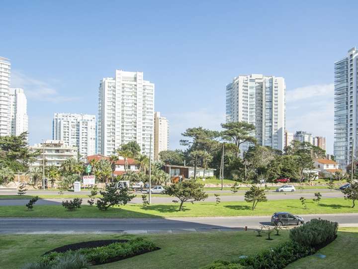 Apartamento en venta en Punta Del Este
