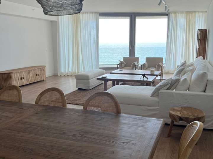 Apartamento en venta en Punta Del Este