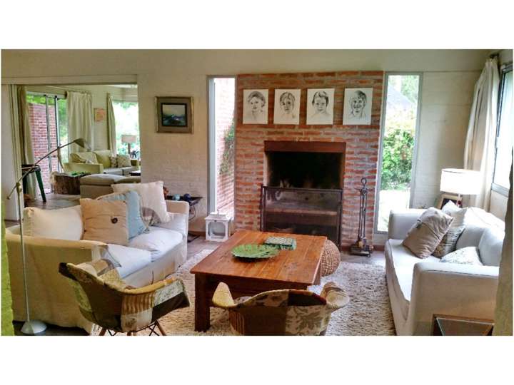 Casa en venta en Pinares, Maldonado