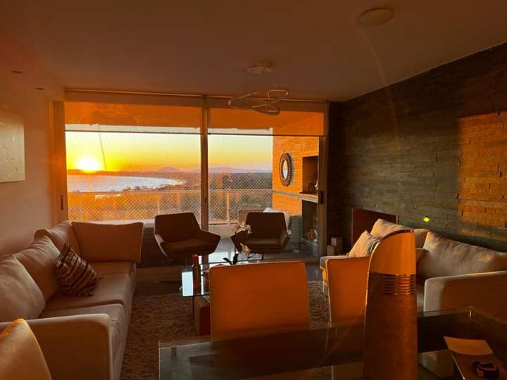 Apartamento en venta en Abra de los Ceibos, Maldonado