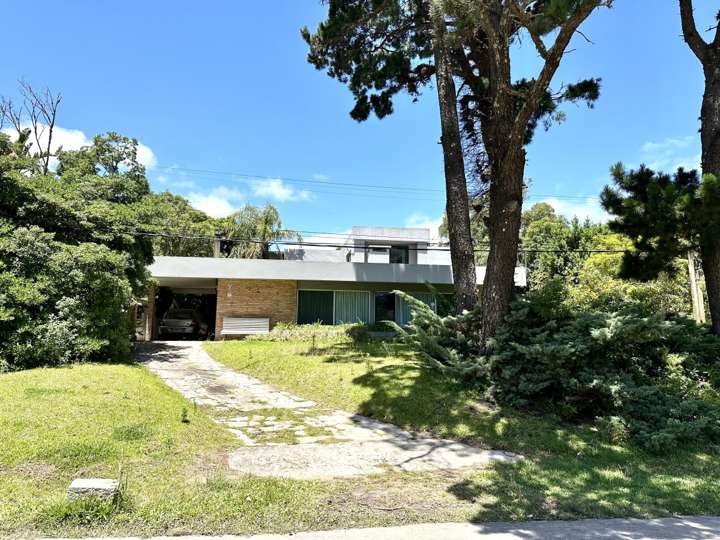 Casa en venta en Pinares, Maldonado