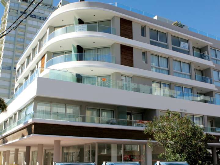 Comercial / Tienda en venta en El Estrecho (Calle 17), Punta Del Este