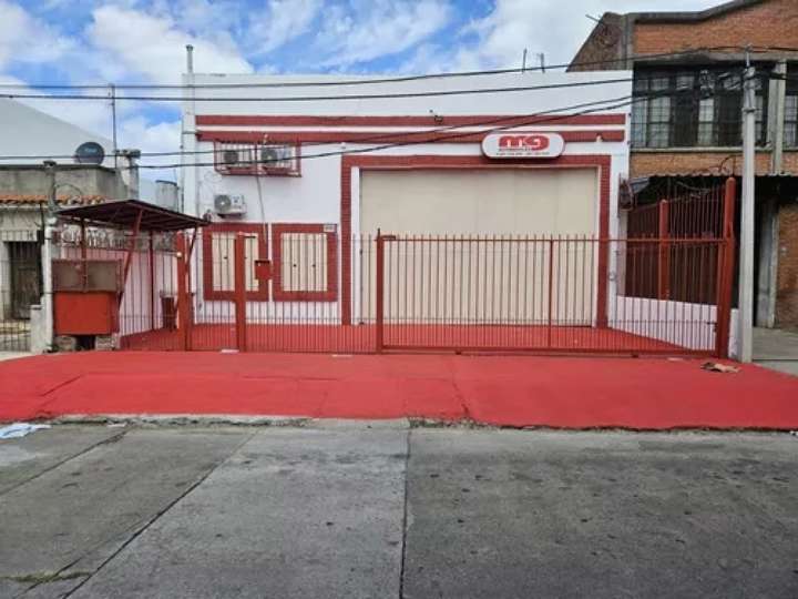 Comercial / Tienda en venta en Francisco Schinca, Montevideo