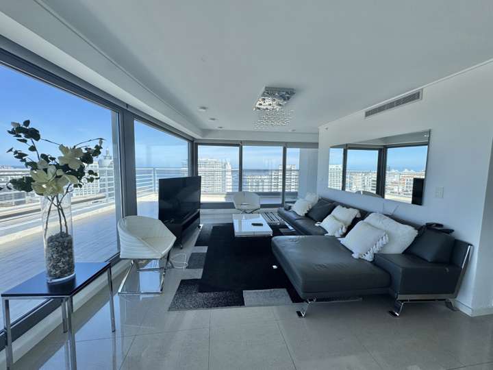 Apartamento en venta en Punta Del Este