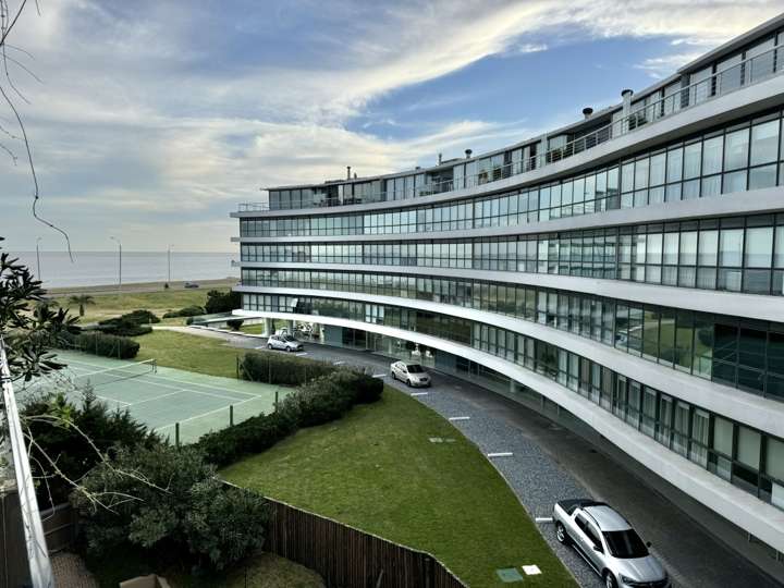 Apartamento en venta en Pinares, Maldonado