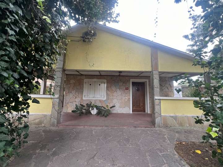 Casa en venta en Pajas Blancas, Montevideo
