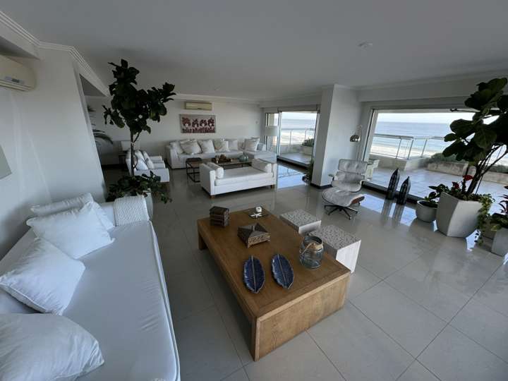 Apartamento en alquiler en Punta Del Este
