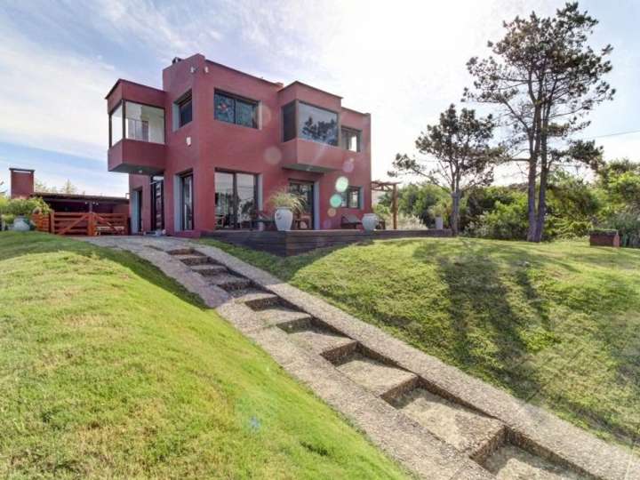 Casa en venta en Rambla General Artigas, Punta Del Este