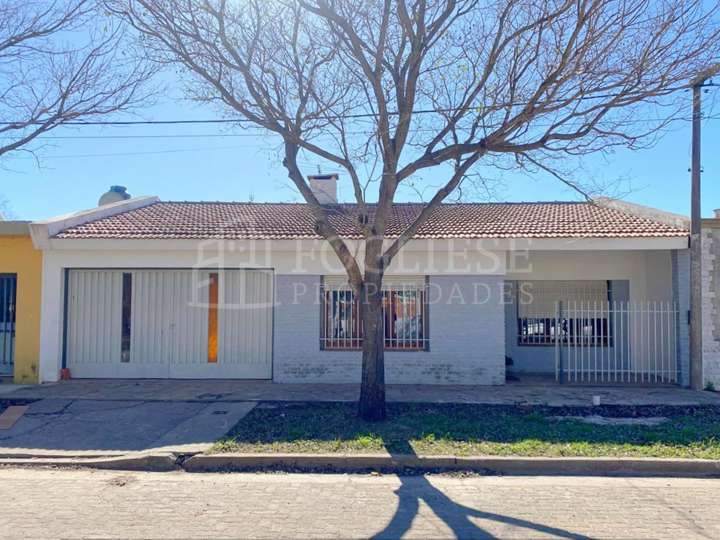 Casa en venta en Eleuterio Varela, 158, Santa Fe