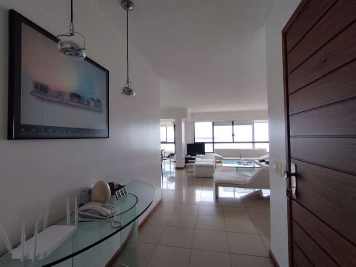 Apartamento en venta en Punta Del Este