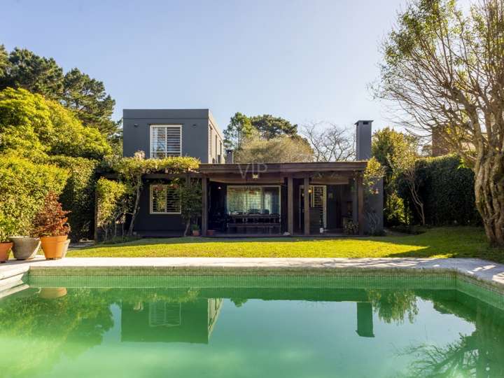 Casa en venta en Rambla General Artigas, Punta Del Este