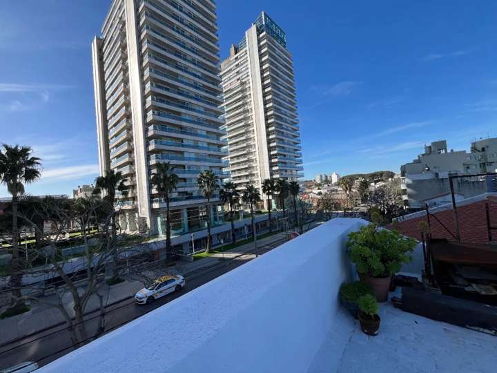 Casa en venta en Avenida Mariscal Francisco Solano López, Montevideo