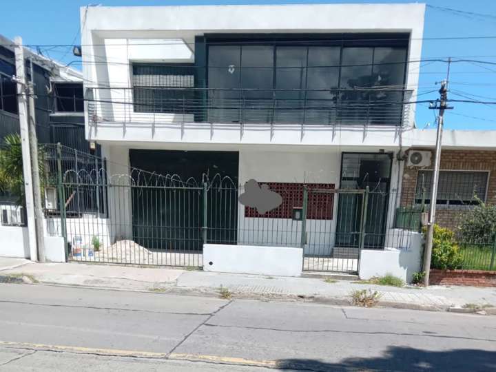 Comercial / Tienda en venta en Sayago, Montevideo