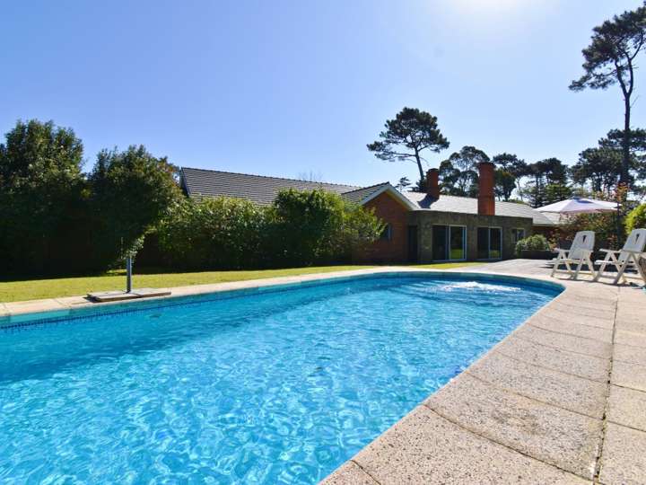 Casa en venta en Londres, Punta Del Este