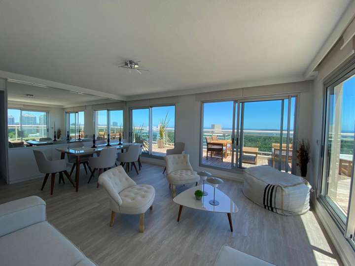 Apartamento en venta en Conrado Rontgen, Punta Del Este