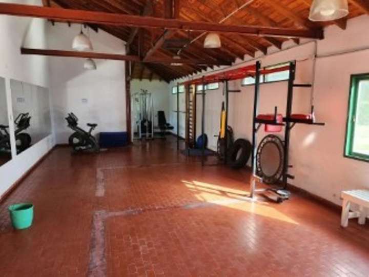 Terreno en venta en Avenida Brigadier General Juan Manuel de Rosas, Buenos Aires