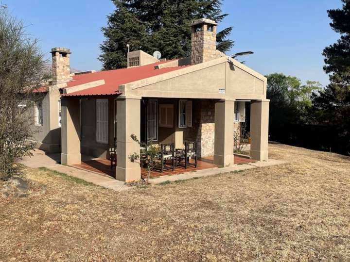 Casa en venta en Avenida Gobernador Campero, Tucumán